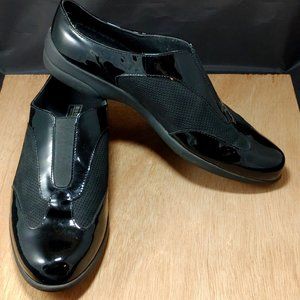 Munro American Black Patent Loafer Shoe Women's Sz 8.5 Flats Slip-on